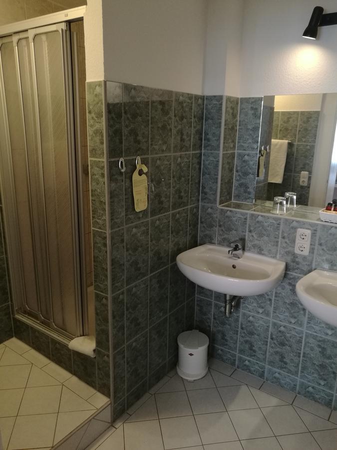 Hotel Buetzower Hof Luaran gambar